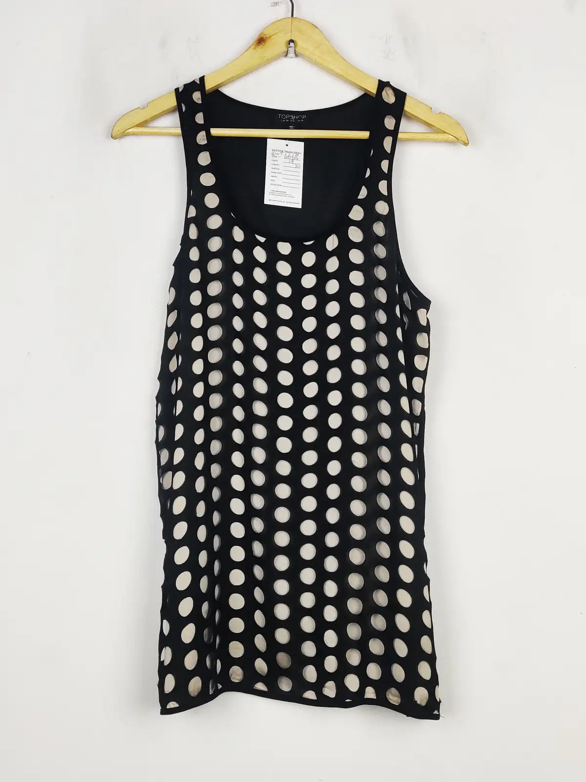 Buy online pre-used pre-loved 100% authentic & Original branded Top Shop (SWT-6668) available in Pakistan. Top international brands avilable.