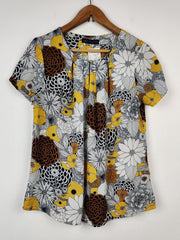 Buy online pre-used pre-loved 100% authentic & Original branded Marks & Spencer (SWT-669) available in Pakistan. Top international brands avilable.