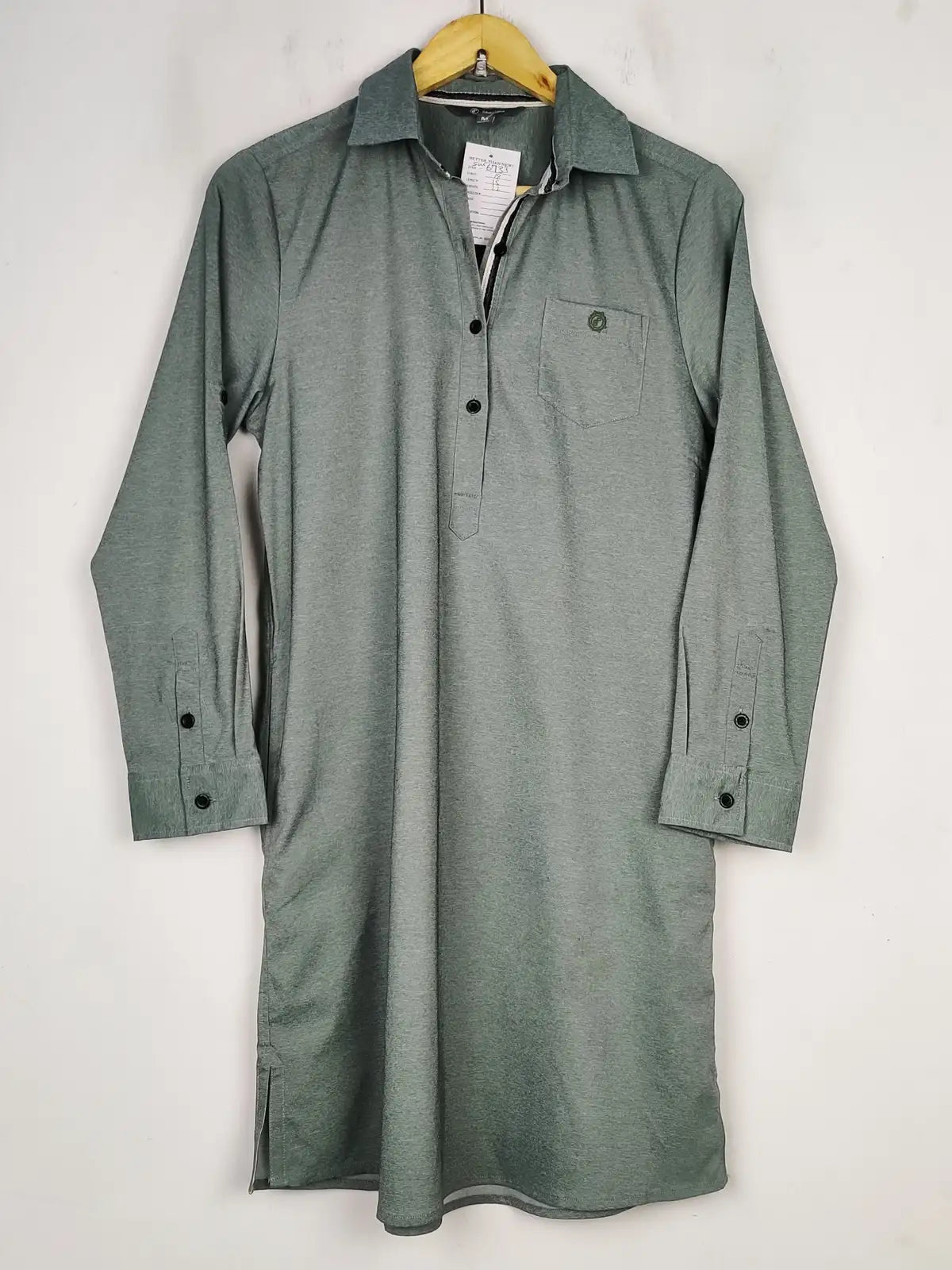 Buy online pre-used pre-loved 100% authentic & Original branded Blueplace (SWT-6733) available in Pakistan. Top international brands avilable.