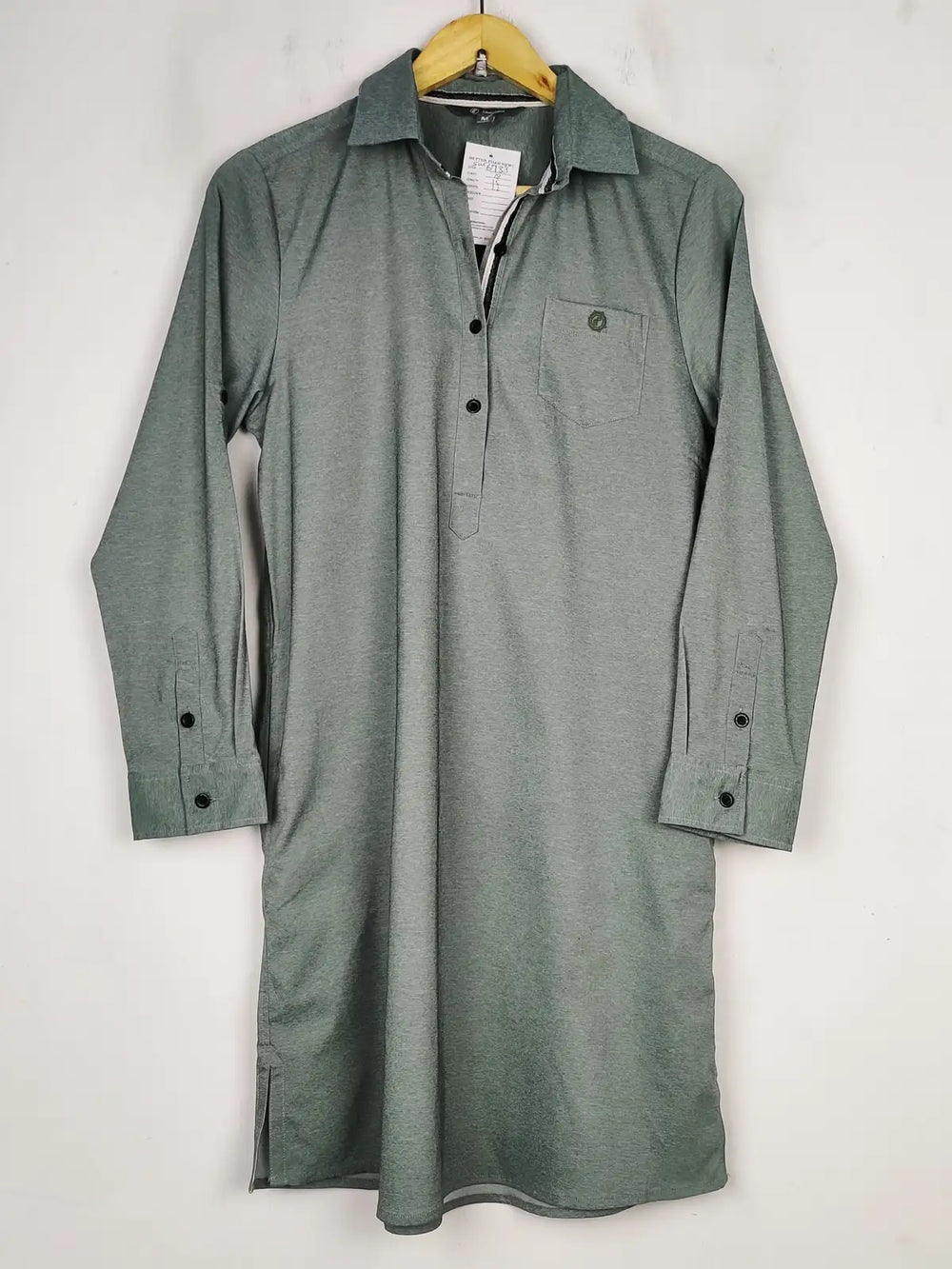 Buy online pre-used pre-loved 100% authentic & Original branded Blueplace (SWT-6733) available in Pakistan. Top international brands avilable.