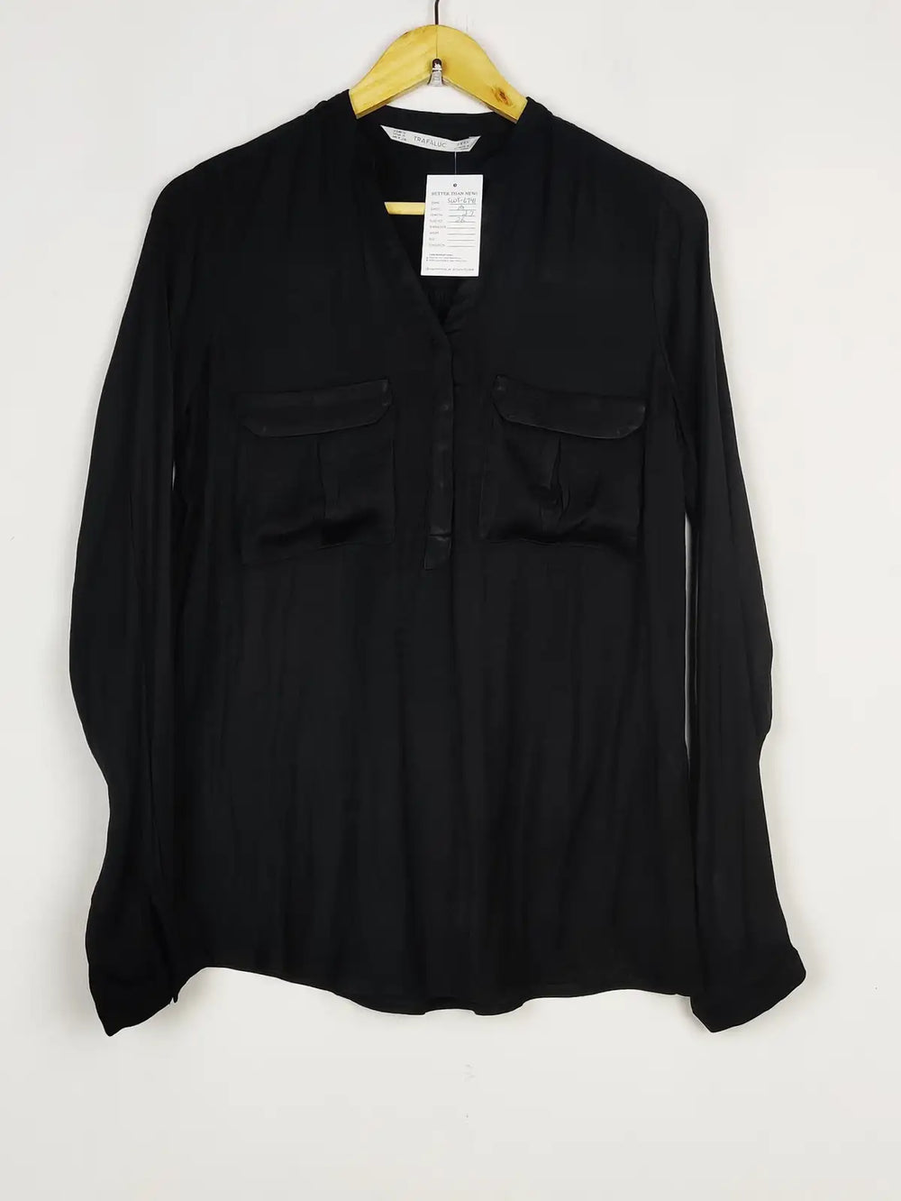 Buy online pre-used pre-loved 100% authentic & Original branded Zara (SWT-6741) available in Pakistan. Top international brands avilable.