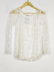 Buy online pre-used pre-loved 100% authentic & Original branded Renee (SWT-6742) available in Pakistan. Top international brands avilable.