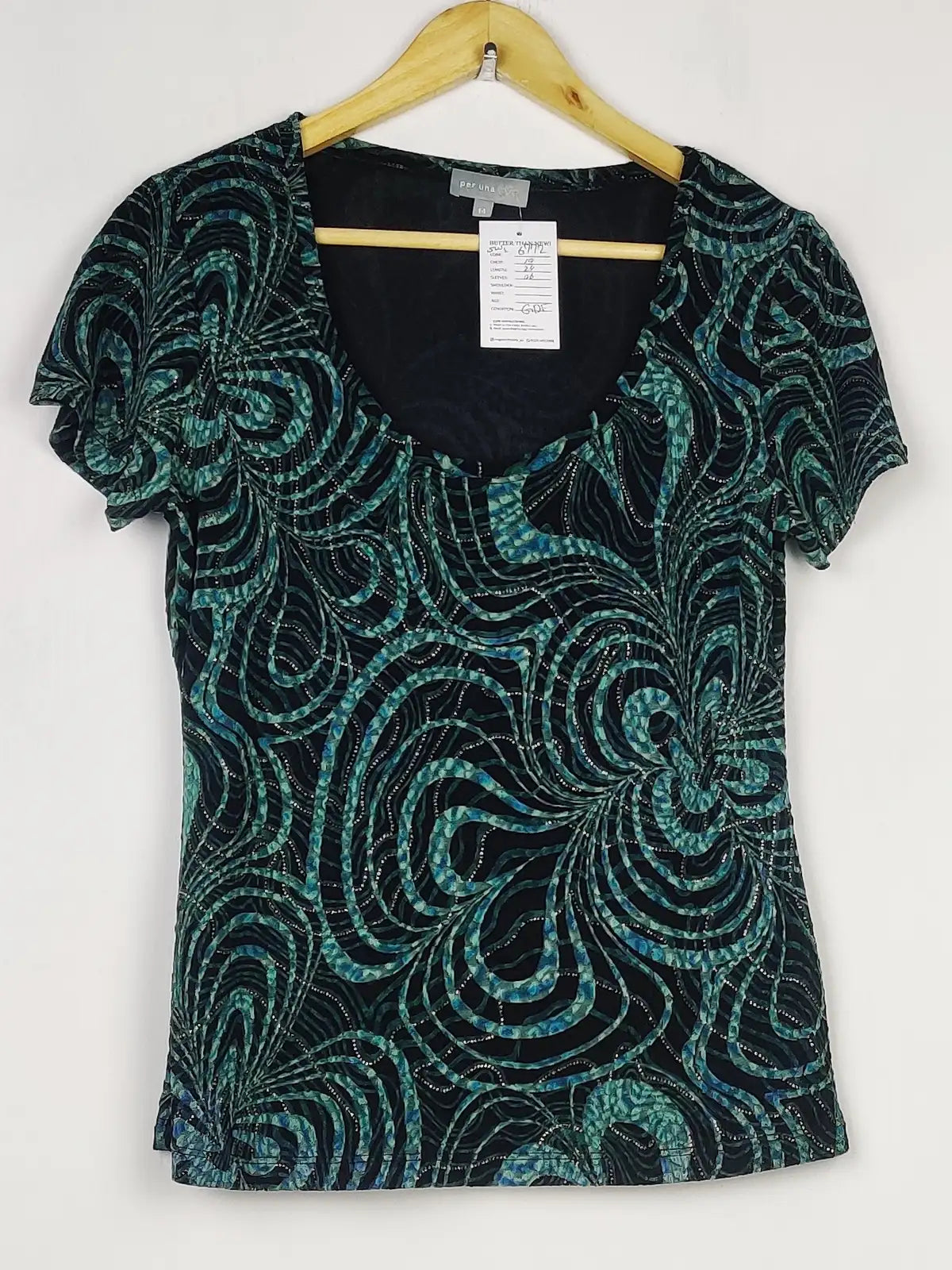 Buy online pre-used pre-loved 100% authentic & Original branded Peruna (SWT-6772) available in Pakistan. Top international brands avilable.