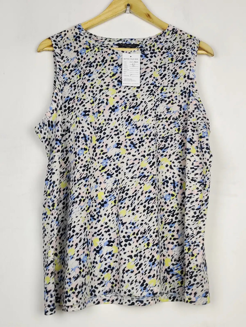 Buy online pre-used pre-loved 100% authentic & Original branded Marks & Spencer (SWT-6810) available in Pakistan. Top international brands avilable.