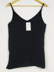 Buy online pre-used pre-loved 100% authentic & Original branded H&M (SWT-6821) available in Pakistan. Top international brands avilable.