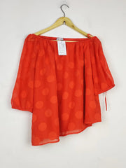Buy online pre-used pre-loved 100% authentic & Original branded Marks & Spencer (SWT-6832) available in Pakistan. Top international brands avilable.