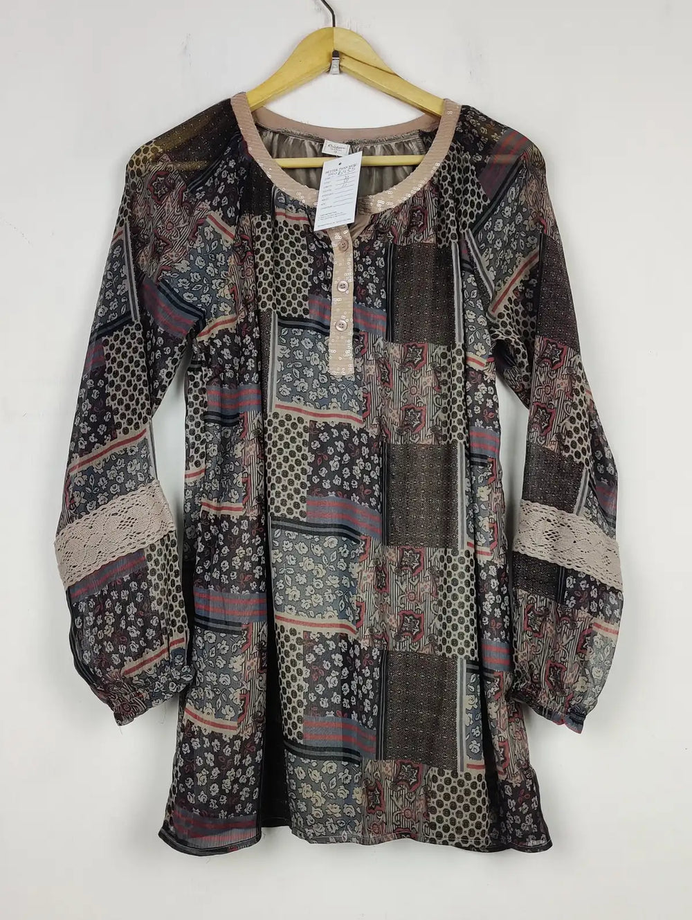 Buy online pre-used pre-loved 100% authentic & Original branded Cotton Traders (SWT-6935) available in Pakistan. Top international brands avilable.