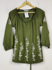 Buy online pre-used pre-loved 100% authentic & Original branded Rocha John Rocha (SWT-6952) available in Pakistan. Top international brands avilable.
