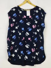 Buy online pre-used pre-loved 100% authentic & Original branded Marks & Spencer (SWT-6980) available in Pakistan. Top international brands avilable.