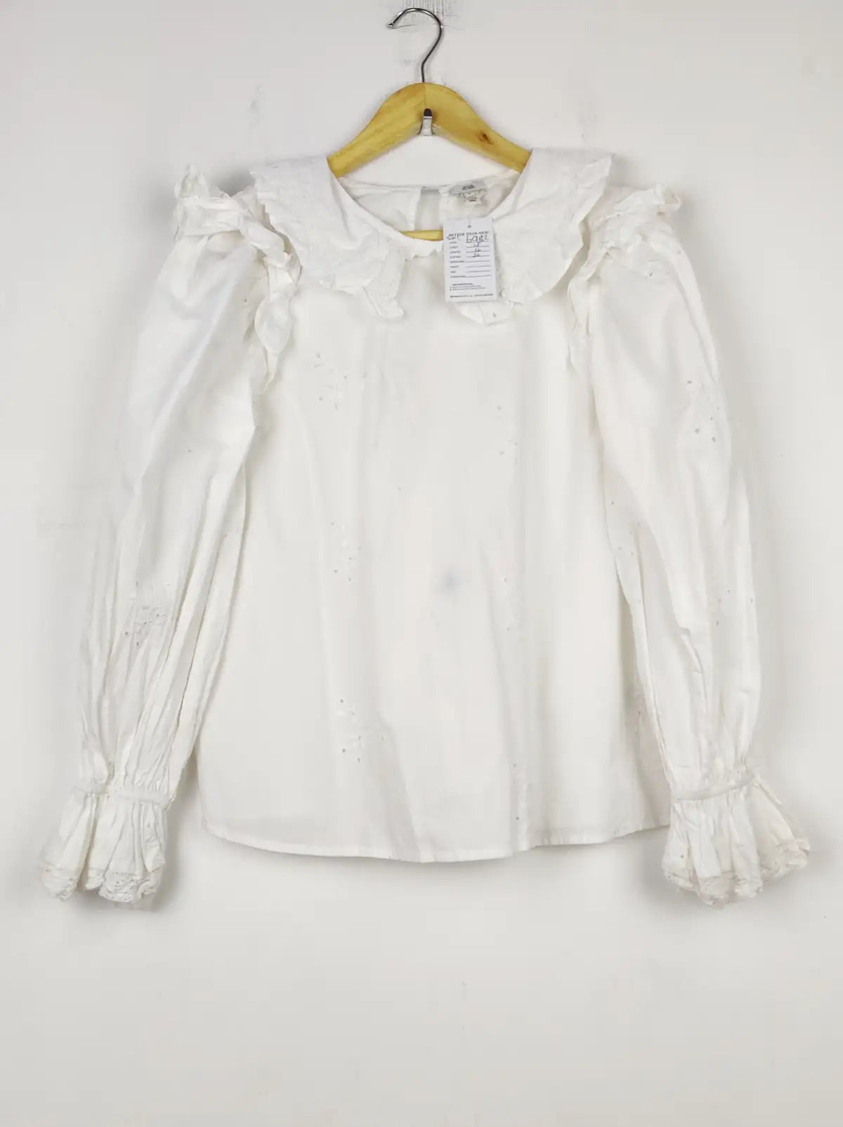 Buy online pre-used pre-loved 100% authentic & Original branded River Island (SWT-6982) available in Pakistan. Top international brands avilable.