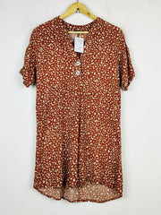 Buy online pre-used pre-loved 100% authentic & Original branded Primark (SWT-7024) available in Pakistan. Top international brands avilable.