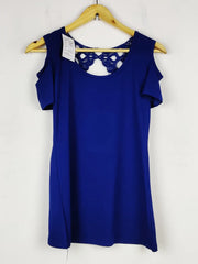 Buy online pre-used pre-loved 100% authentic & Original branded Unknown Brand (SWT-7033) available in Pakistan. Top international brands avilable.