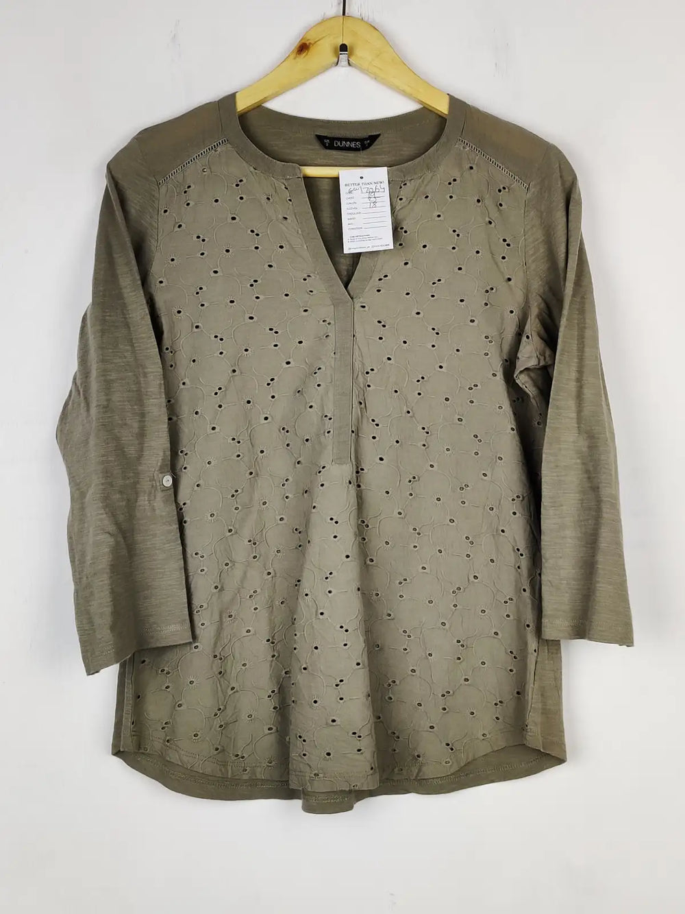 Buy online pre-used pre-loved 100% authentic & Original branded Dunnes (SWT-7064) available in Pakistan. Top international brands avilable.