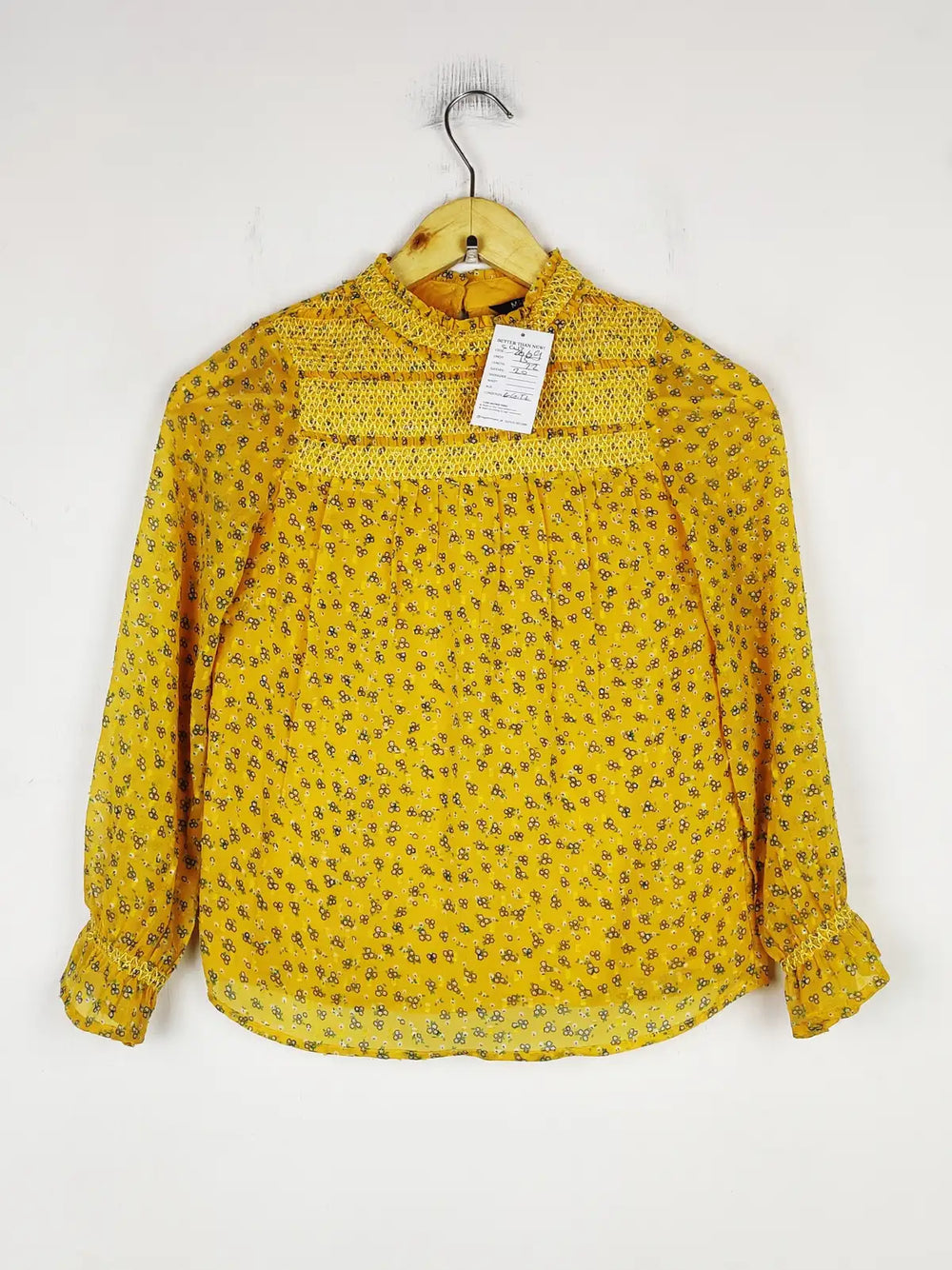 Buy online pre-used pre-loved 100% authentic & Original branded Marks & Spencer (SWT-7069) available in Pakistan. Top international brands avilable.