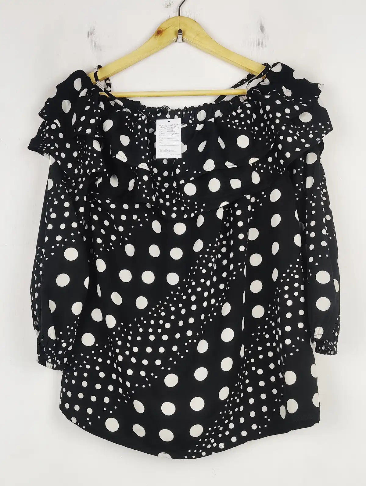 Buy online pre-used pre-loved 100% authentic & Original branded Pep&Co (SWT-7086) available in Pakistan. Top international brands avilable.