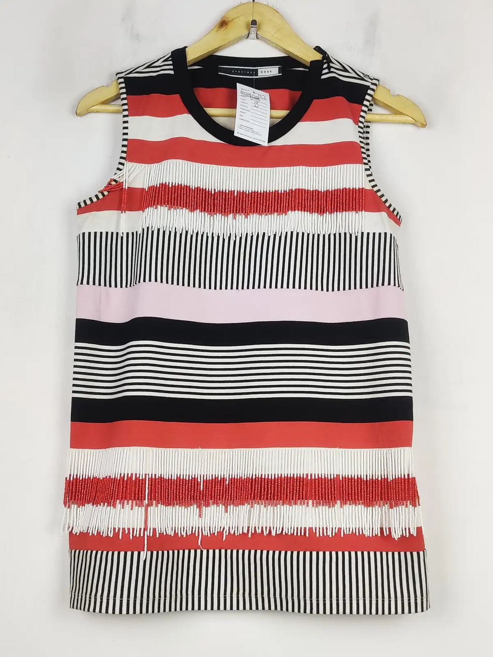 Buy online pre-used pre-loved 100% authentic & Original branded Sportmax (SWT-7117) available in Pakistan. Top international brands avilable.