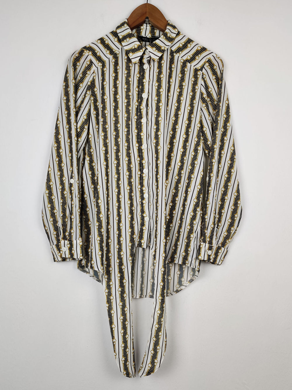 Buy online pre-used pre-loved 100% authentic & Original branded Select (SWT-721) available in Pakistan. Top international brands avilable.