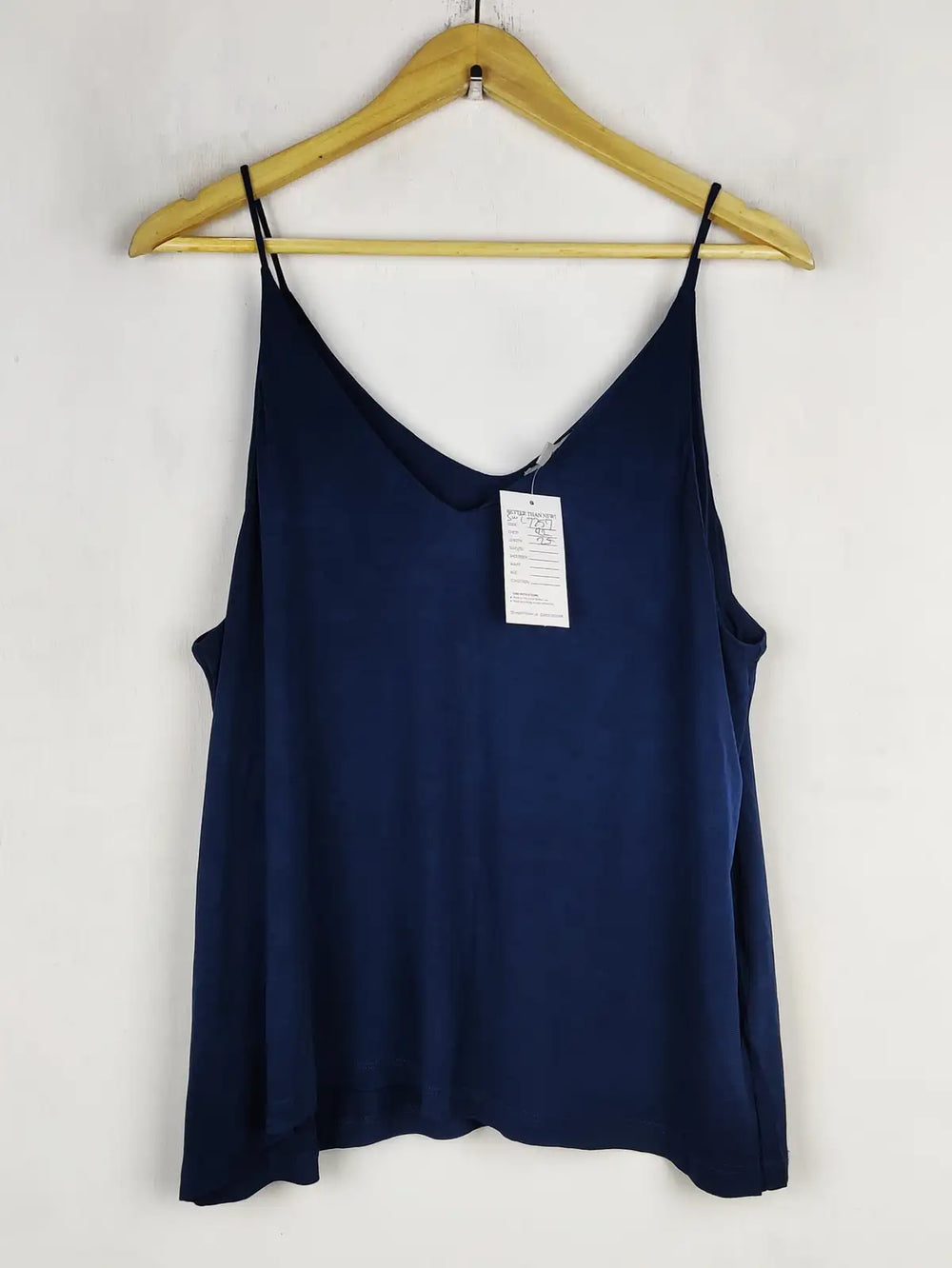 Buy online pre-used pre-loved 100% authentic & Original branded H&M (SWT-7257) available in Pakistan. Top international brands avilable.