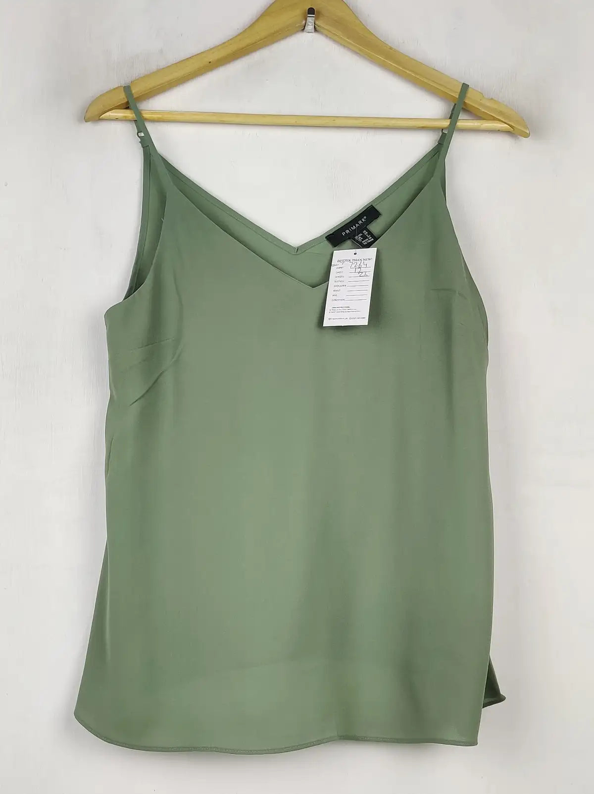 Buy online pre-used pre-loved 100% authentic & Original branded Primark (SWT-7264) available in Pakistan. Top international brands avilable.