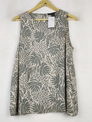 Buy online pre-used pre-loved 100% authentic & Original branded Primark (SWT-7265) available in Pakistan. Top international brands avilable.