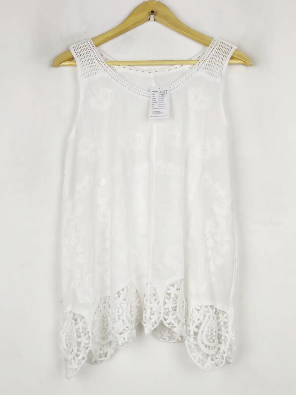 Buy online pre-used pre-loved 100% authentic & Original branded Unknown Brand (SWT-7271) available in Pakistan. Top international brands avilable.