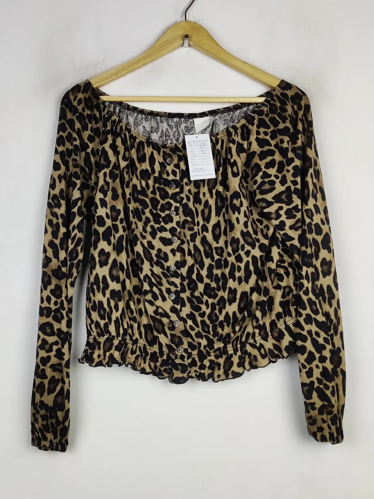 Buy online pre-used pre-loved 100% authentic & Original branded H&M (SWT-7283) available in Pakistan. Top international brands avilable.
