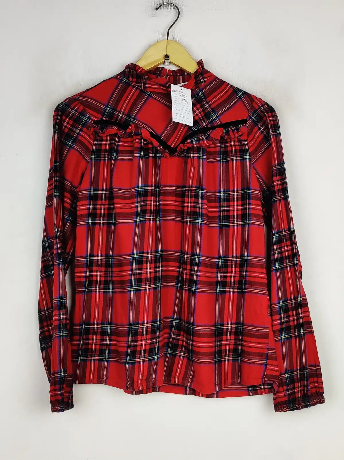 Buy online pre-used pre-loved 100% authentic & Original branded Falmer (SWT-7301) available in Pakistan. Top international brands avilable.