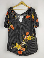 Buy online pre-used pre-loved 100% authentic & Original branded Select (SWT-7307) available in Pakistan. Top international brands avilable.