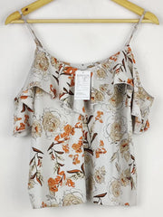 Buy online pre-used pre-loved 100% authentic & Original branded Unknown Brand (SWT-7397) available in Pakistan. Top international brands avilable.