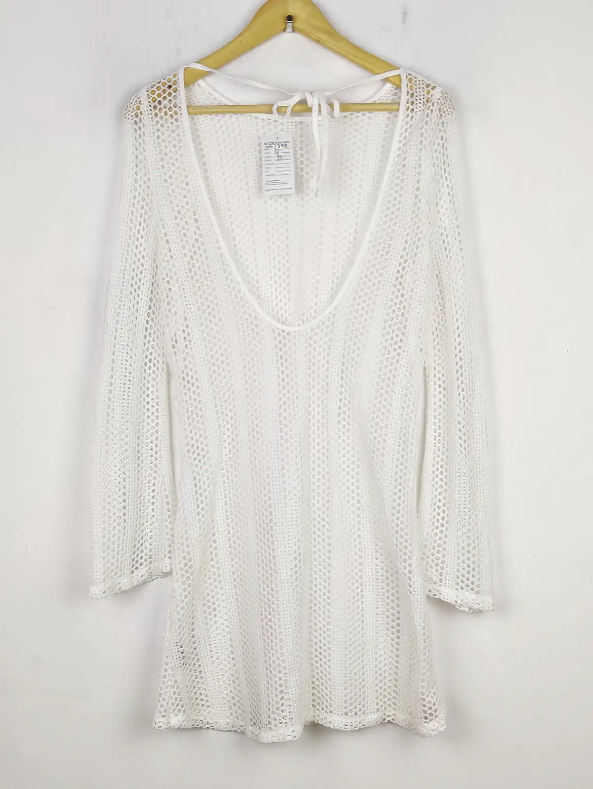 Buy online pre-used pre-loved 100% authentic & Original branded Unknown Brand (SWT-7398) available in Pakistan. Top international brands avilable.