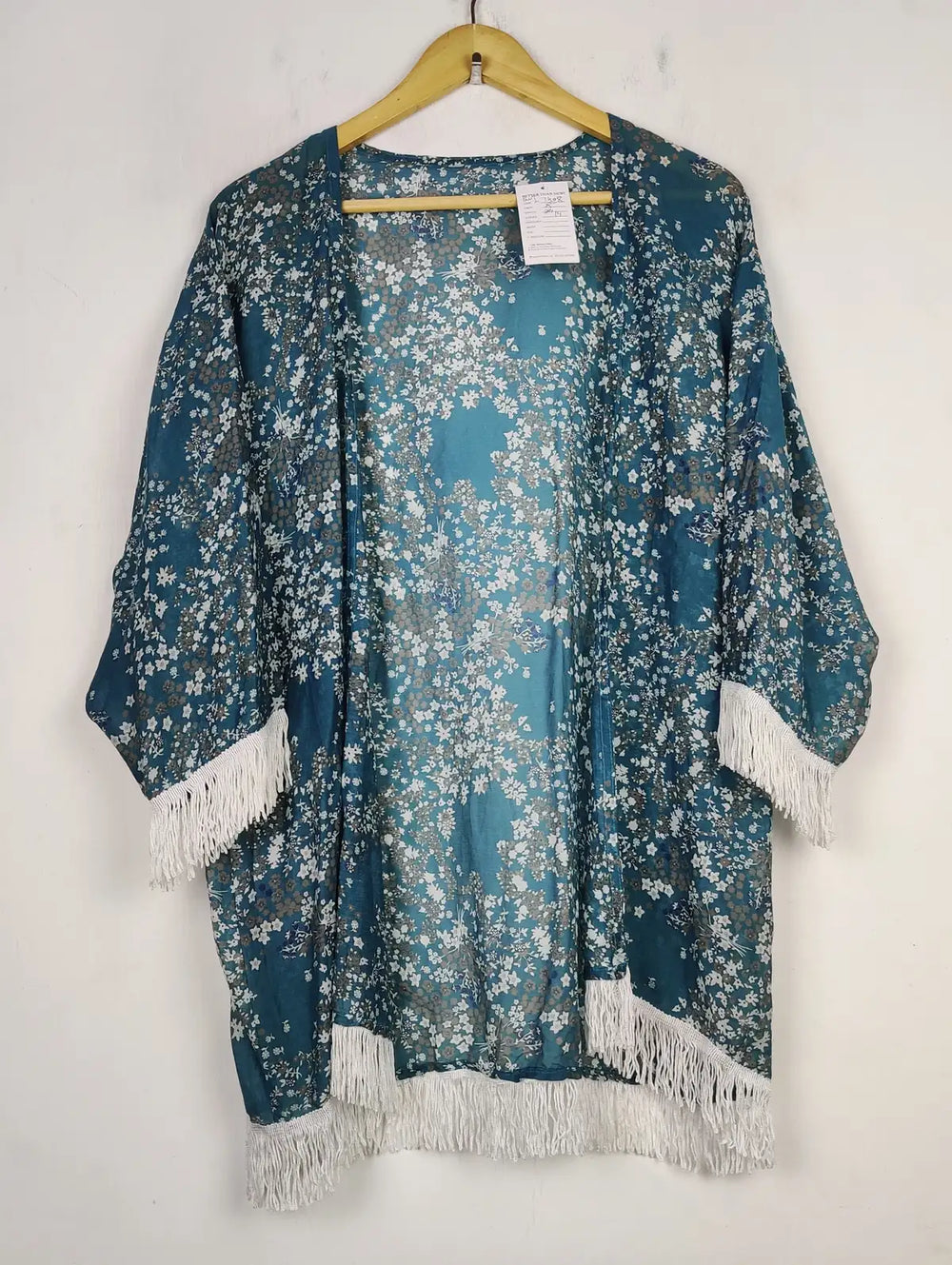 Buy online pre-used pre-loved 100% authentic & Original branded Unknown Brand (SWT-7408) available in Pakistan. Top international brands avilable.