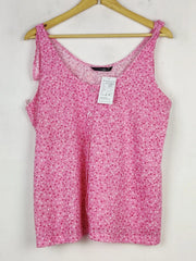 Buy online pre-used pre-loved 100% authentic & Original branded Dunnes Store (SWT-7457) available in Pakistan. Top international brands avilable.