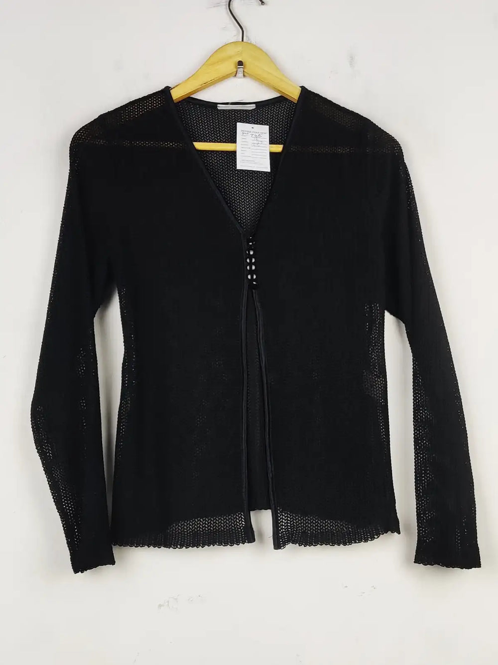 Buy online pre-used pre-loved 100% authentic & Original branded Unknown Brand (SWT-7465) available in Pakistan. Top international brands avilable.