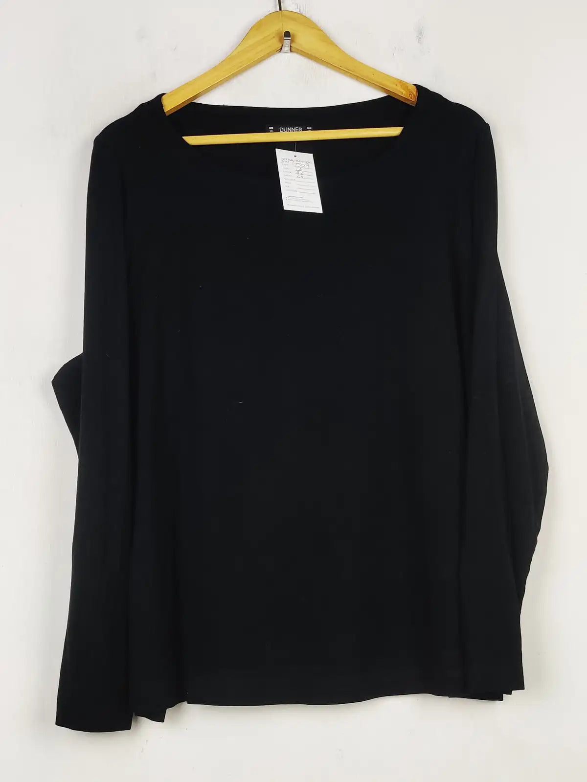 Buy online pre-used pre-loved 100% authentic & Original branded Dunnes Store (SWT-7509) available in Pakistan. Top international brands avilable.