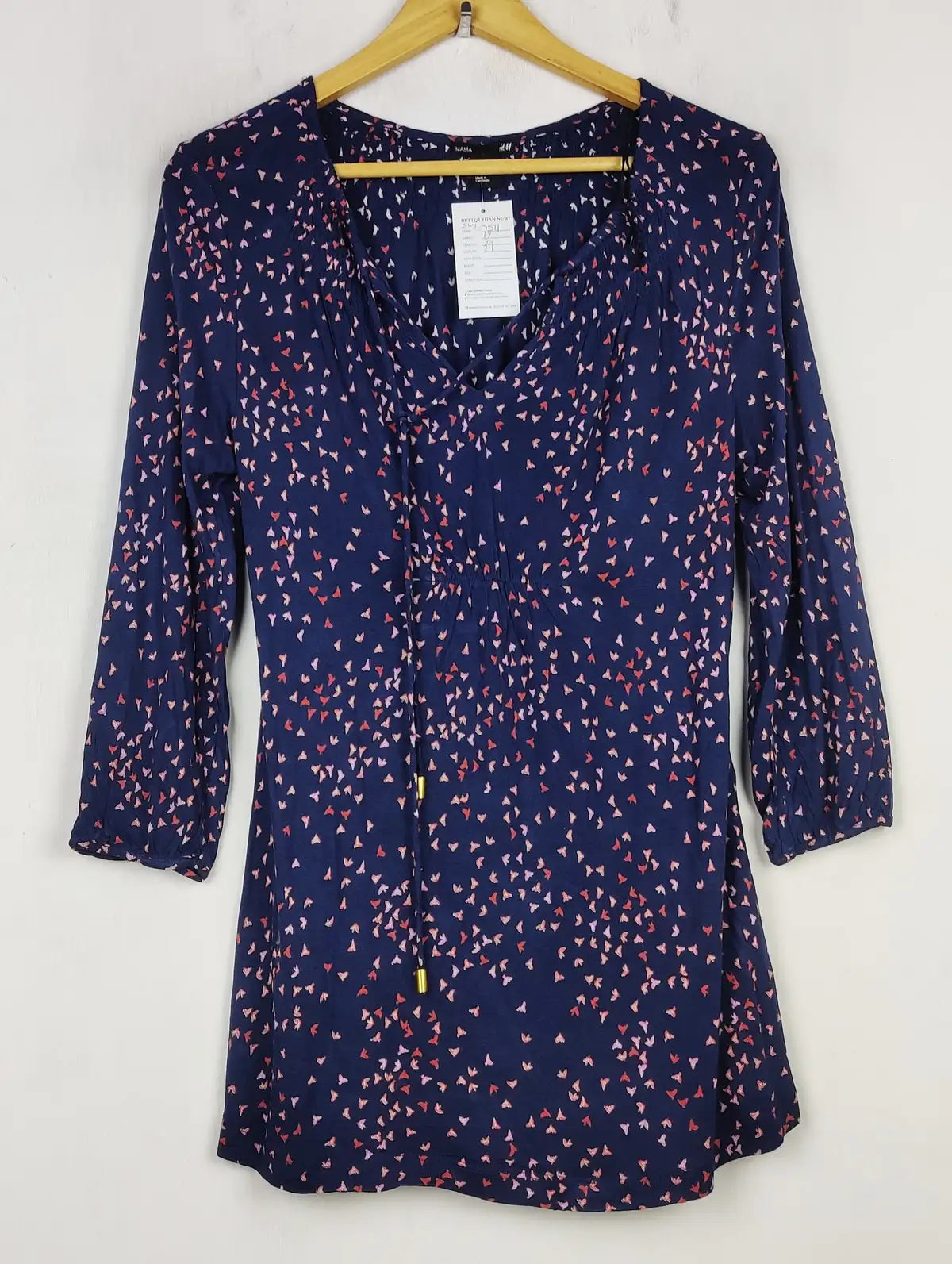 Buy online pre-used pre-loved 100% authentic & Original branded H&M (SWT-7511) available in Pakistan. Top international brands avilable.