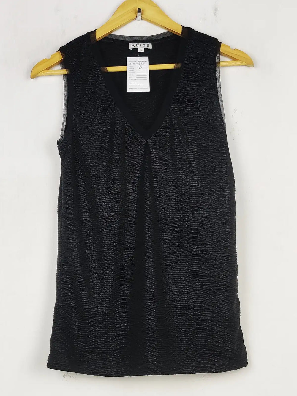 Buy online pre-used pre-loved 100% authentic & Original branded Reiss (SWT-7530) available in Pakistan. Top international brands avilable.