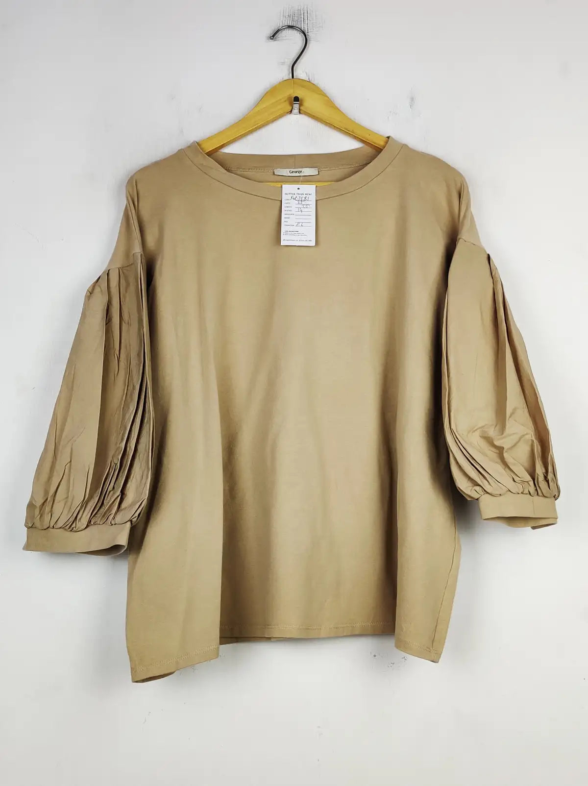 Buy online pre-used pre-loved 100% authentic & Original branded George (SWT-7581) available in Pakistan. Top international brands avilable.