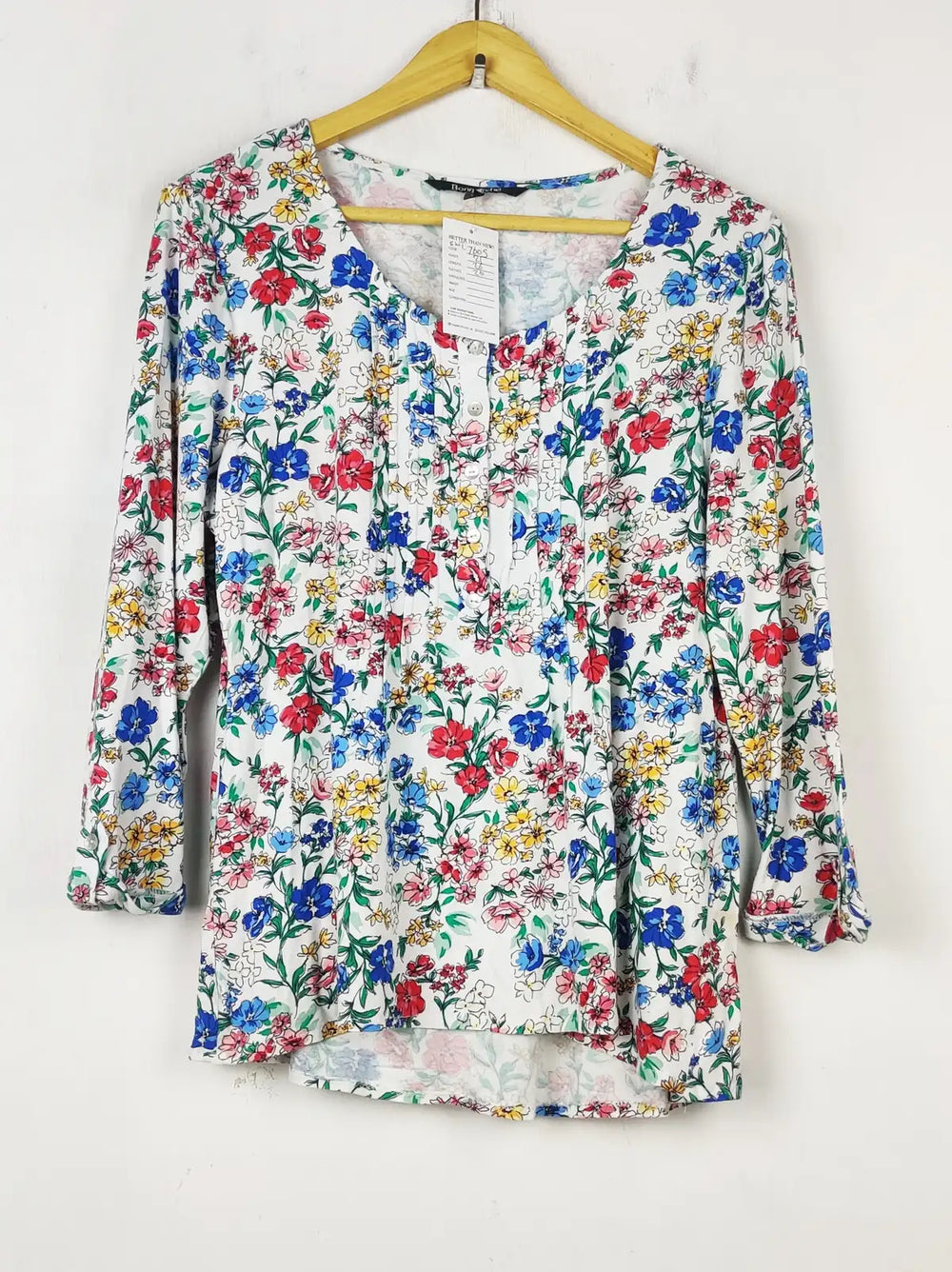 Buy online pre-used pre-loved 100% authentic & Original branded Bonmarche (SWT-7605) available in Pakistan. Top international brands avilable.