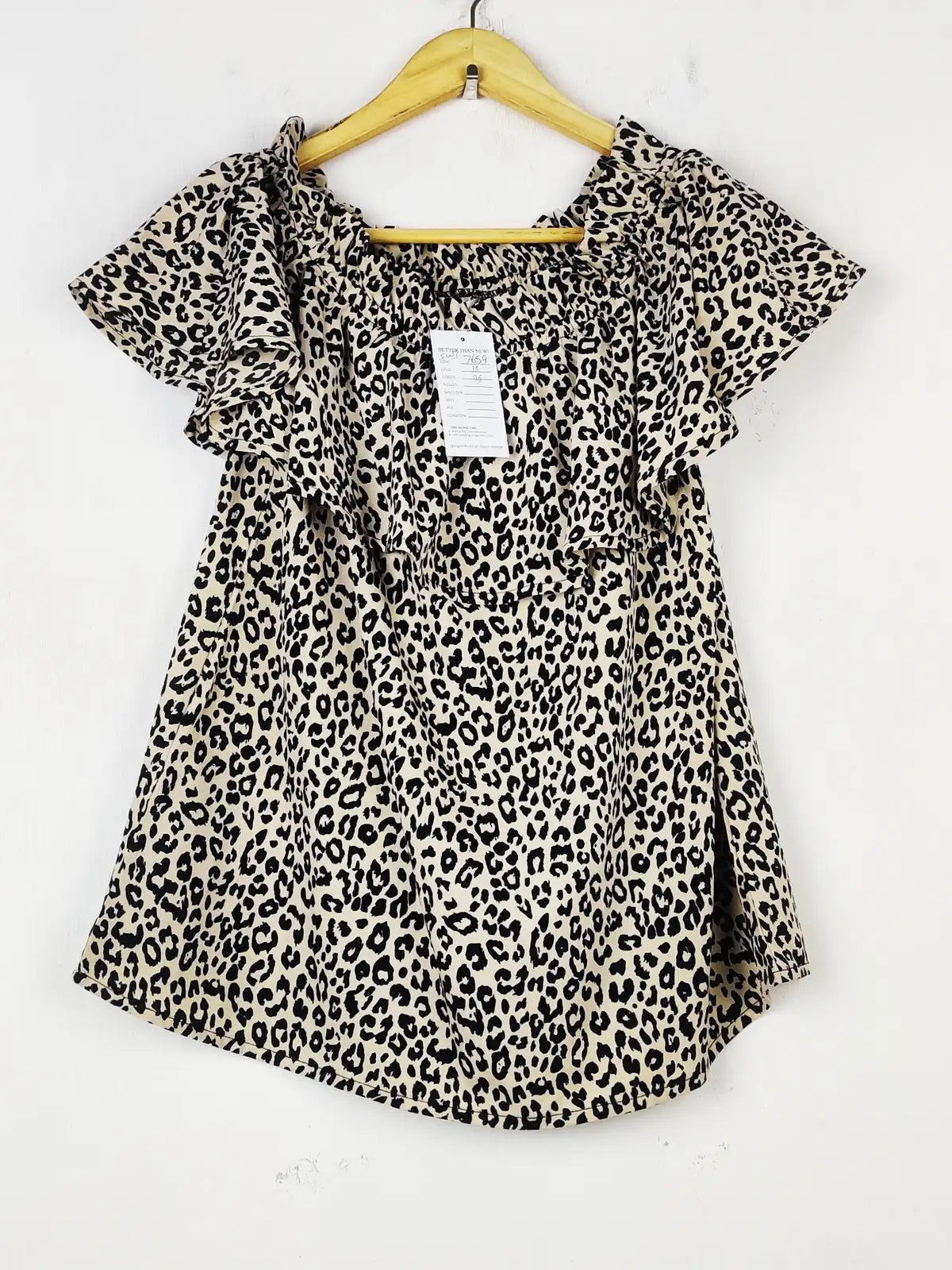 Buy online pre-used pre-loved 100% authentic & Original branded Pep&Co (SWT-7659) available in Pakistan. Top international brands avilable.
