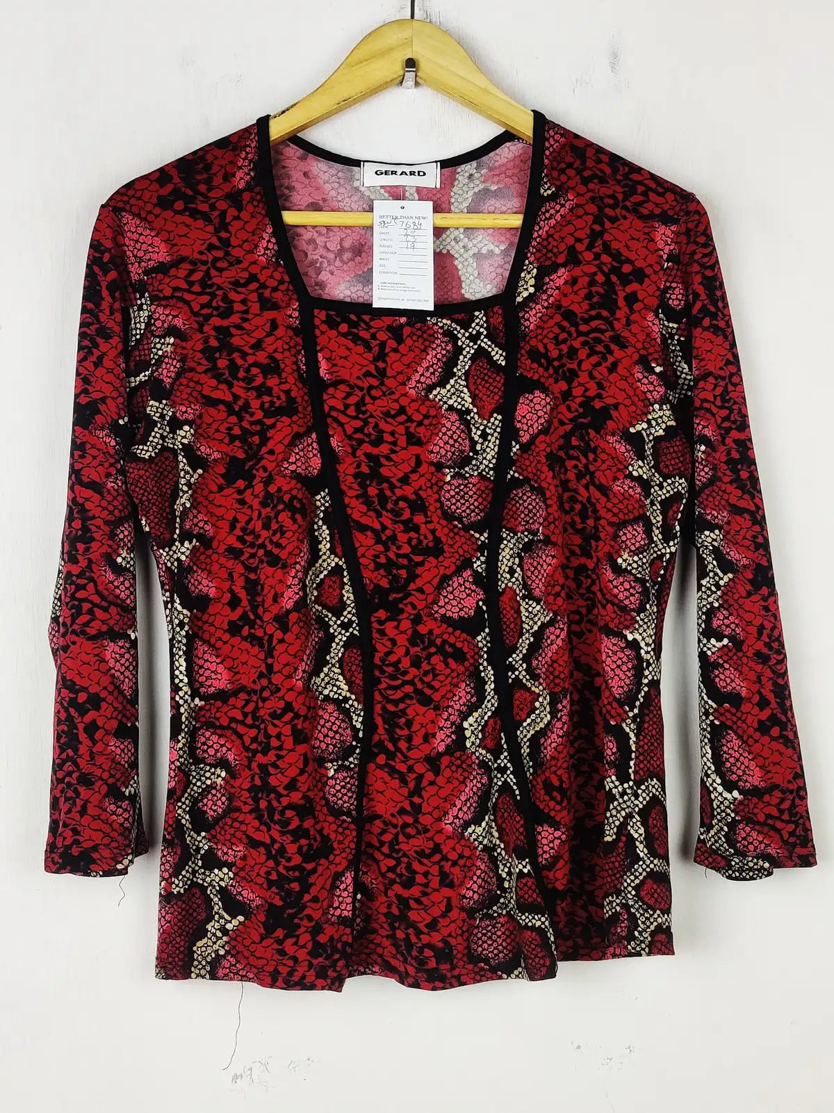 Buy online pre-used pre-loved 100% authentic & Original branded Gerard (SWT-7684) available in Pakistan. Top international brands avilable.