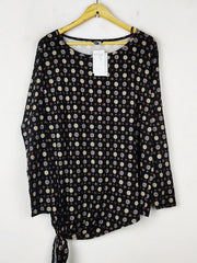 Buy online pre-used pre-loved 100% authentic & Original branded Pep&Co (SWT-7688) available in Pakistan. Top international brands avilable.