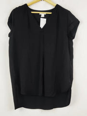 Buy online pre-used pre-loved 100% authentic & Original branded H&M (SWT-7717) available in Pakistan. Top international brands avilable.