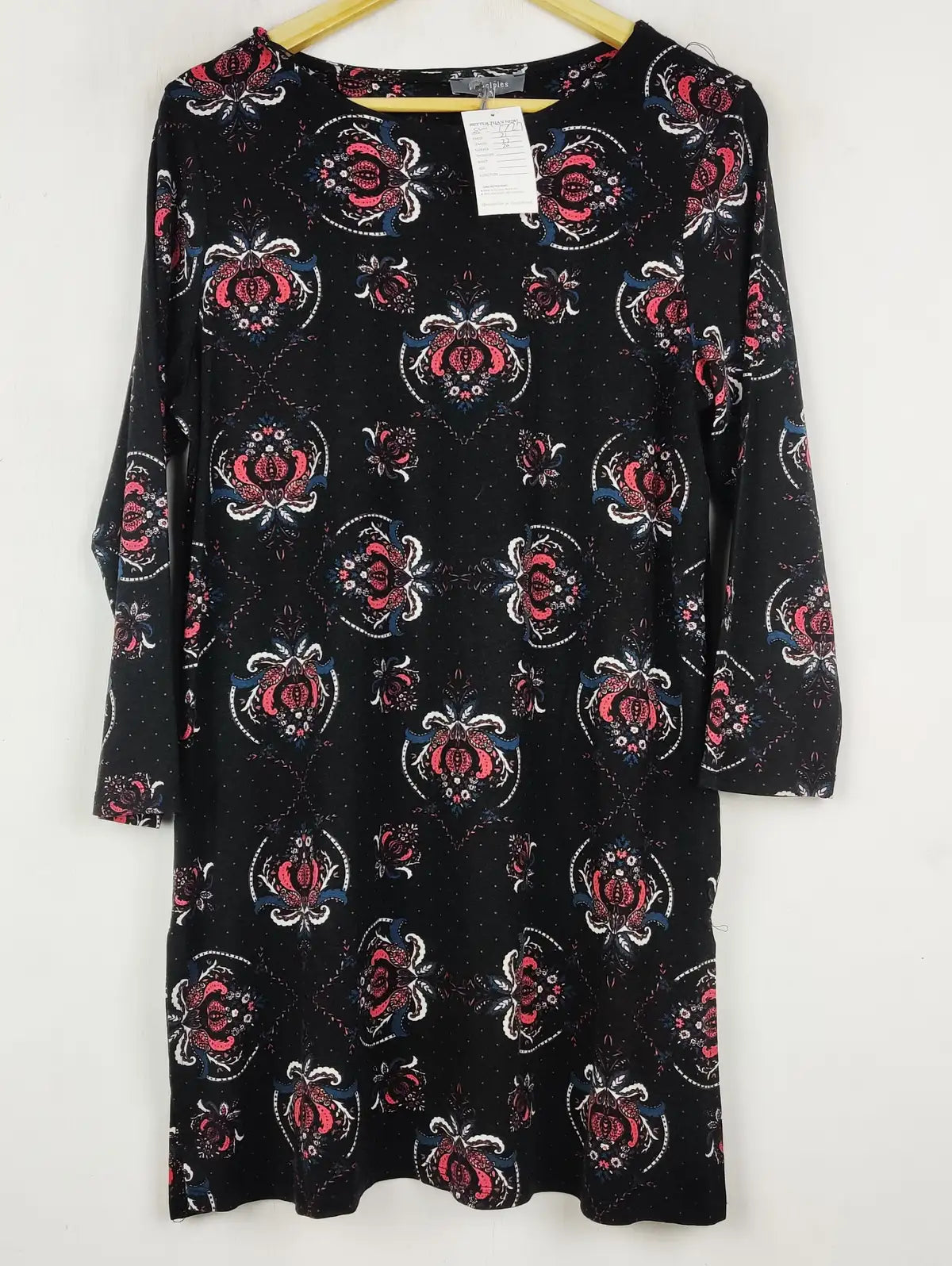 Buy online pre-used pre-loved 100% authentic & Original branded Primciple (SWT-7727) available in Pakistan. Top international brands avilable.
