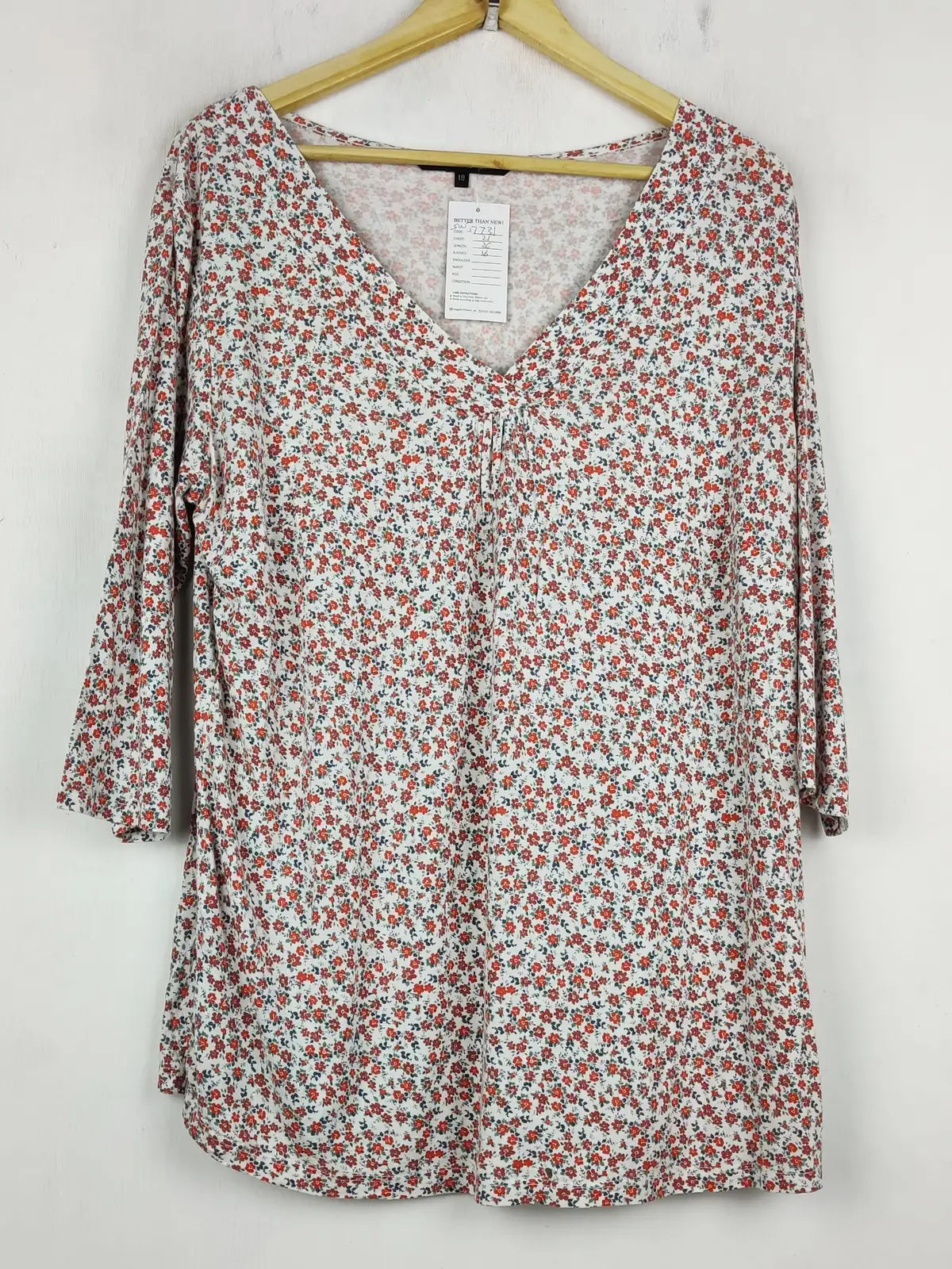 Buy online pre-used pre-loved 100% authentic & Original branded Anya Madsen (SWT-7731) available in Pakistan. Top international brands avilable.