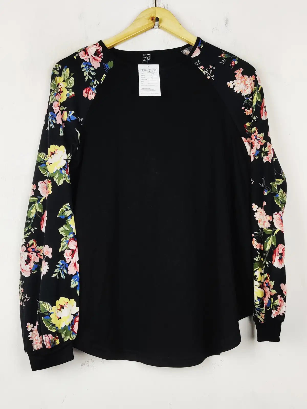 Buy online pre-used pre-loved 100% authentic & Original branded Shein (SWT-7751) available in Pakistan. Top international brands avilable.