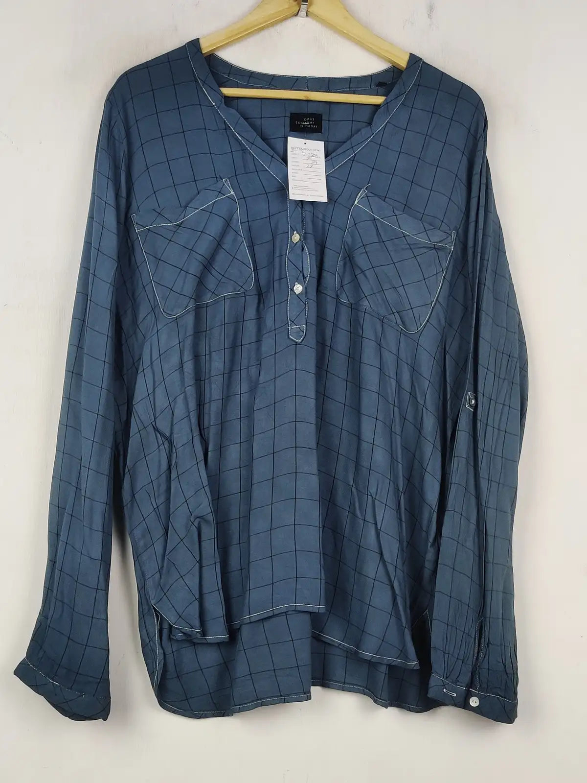 Buy online pre-used pre-loved 100% authentic & Original branded Opus Some Daty (SWT-7788) available in Pakistan. Top international brands avilable.