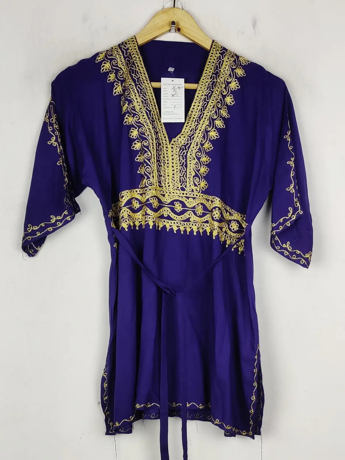 Buy online pre-used pre-loved 100% authentic & Original branded Unknown Brand (SWT-7834) available in Pakistan. Top international brands avilable.