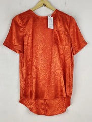Buy online pre-used pre-loved 100% authentic & Original branded River Island (SWT-7850) available in Pakistan. Top international brands avilable.