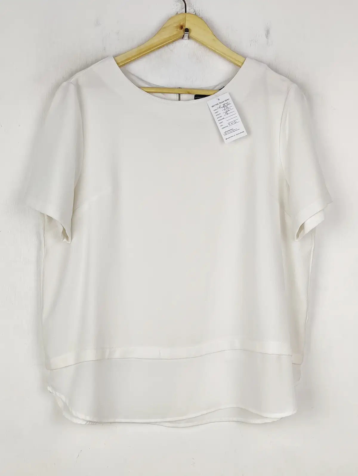 Buy online pre-used pre-loved 100% authentic & Original branded Atmosphere (SWT-7896) available in Pakistan. Top international brands avilable.