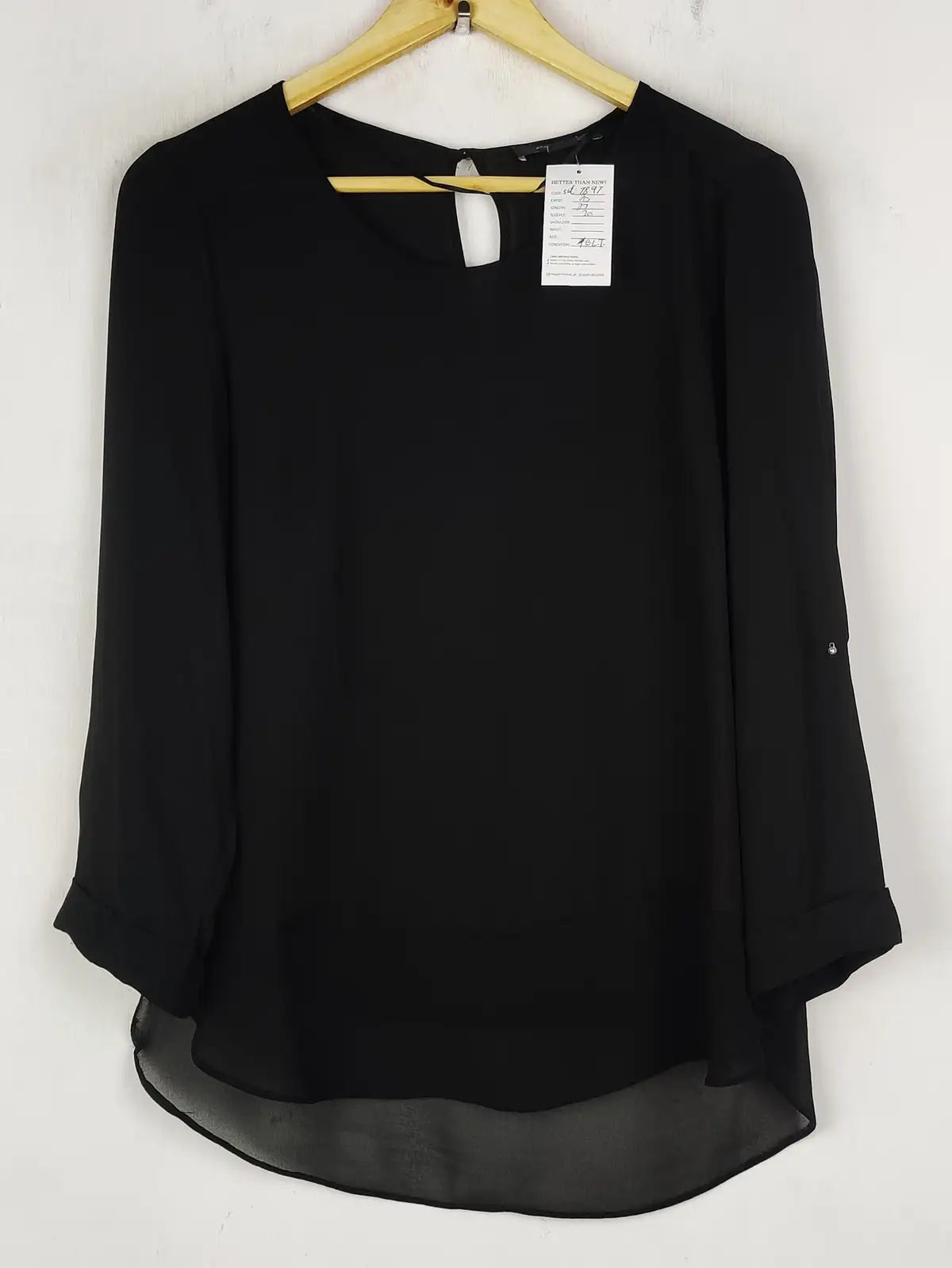 Buy online pre-used pre-loved 100% authentic & Original branded Atmosphere (SWT-7897) available in Pakistan. Top international brands avilable.